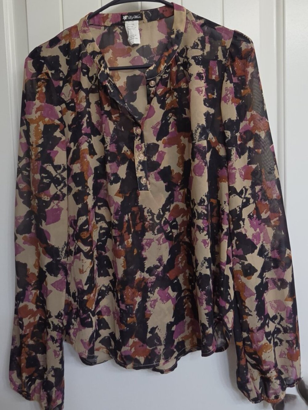 Lily White Camo Print Button-Down Blouse | Boho Chic Size L - Picture 4 of 8